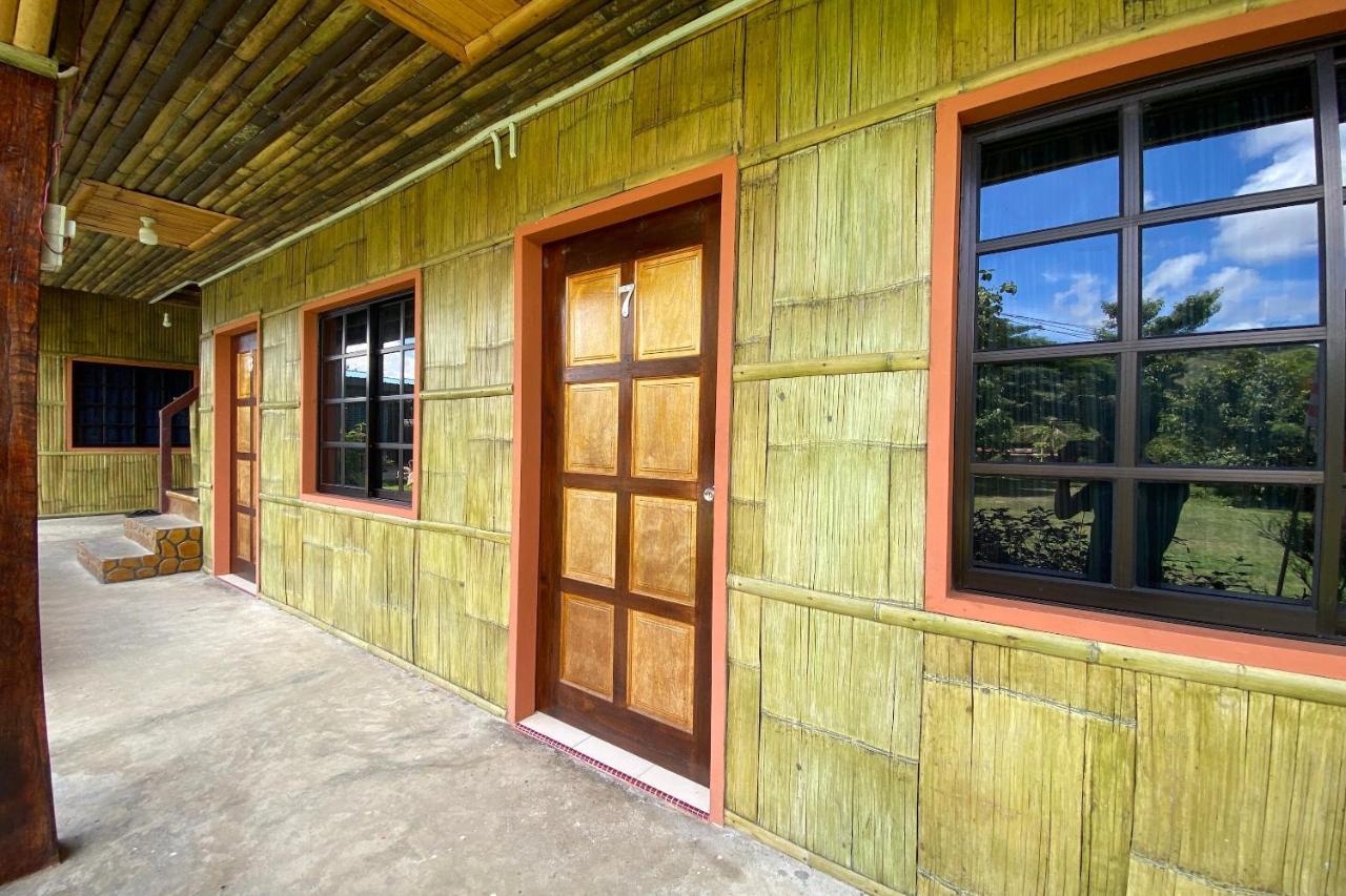 Oyo Home 90286 Yuna Bamboo Rest & Stay Ranau Exterior photo